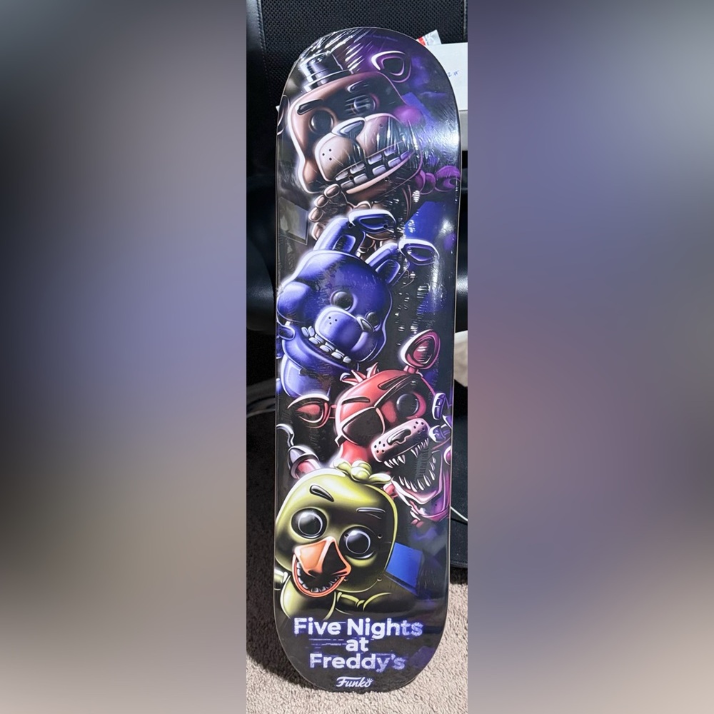 **Sealed** Five nights at Freddy’s skate board